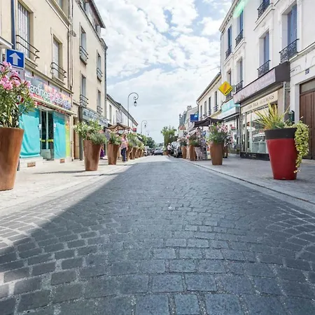 Chic A Neuilly-Plaisance